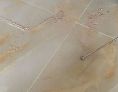 尖扎瓷砖空鼓维修公司分享粘合剂选择不当在瓷砖铺贴过程中可能导致以下问题